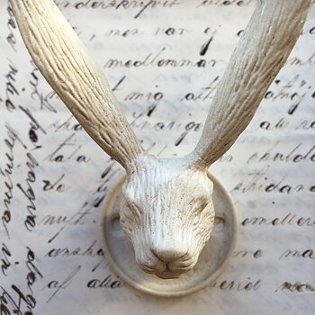 VÄGGKROK - HARE