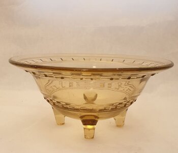 Elme bowl on feet brownish yellow