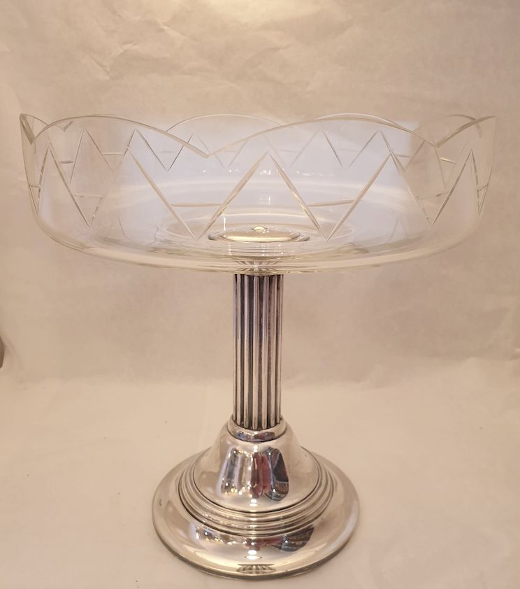 Bowl on foot electroplate with glass insert 1910s