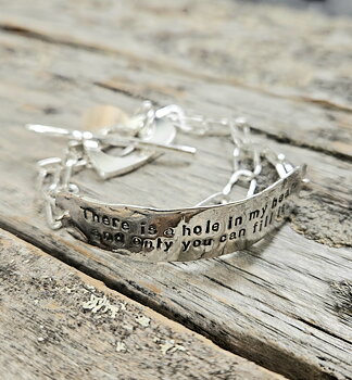 Armband - there is a hole in my heart