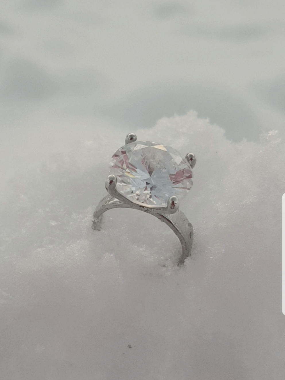 Isdrottningens ring - 6