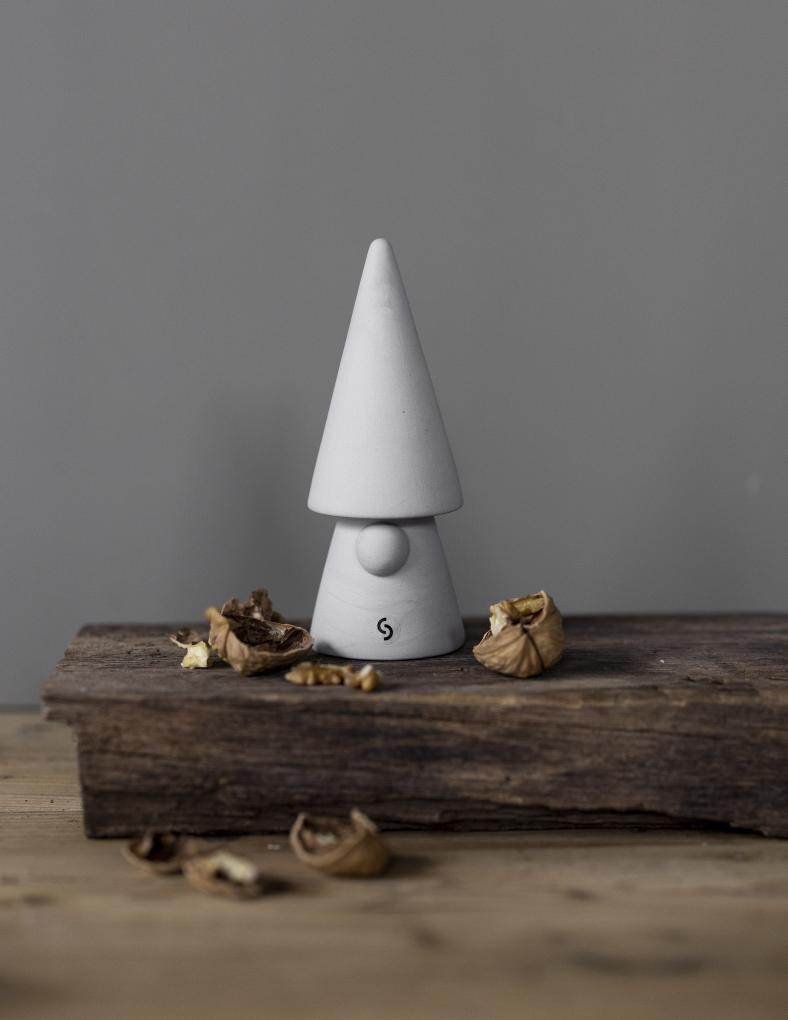 Evert - Tomte - Grå - Keramik - 15 cm - 2