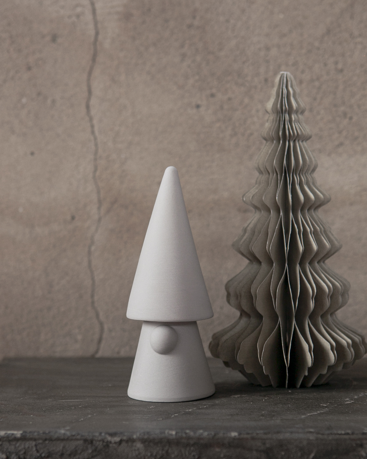 Evert - Tomte - Grå - Keramik - 15 cm - 8