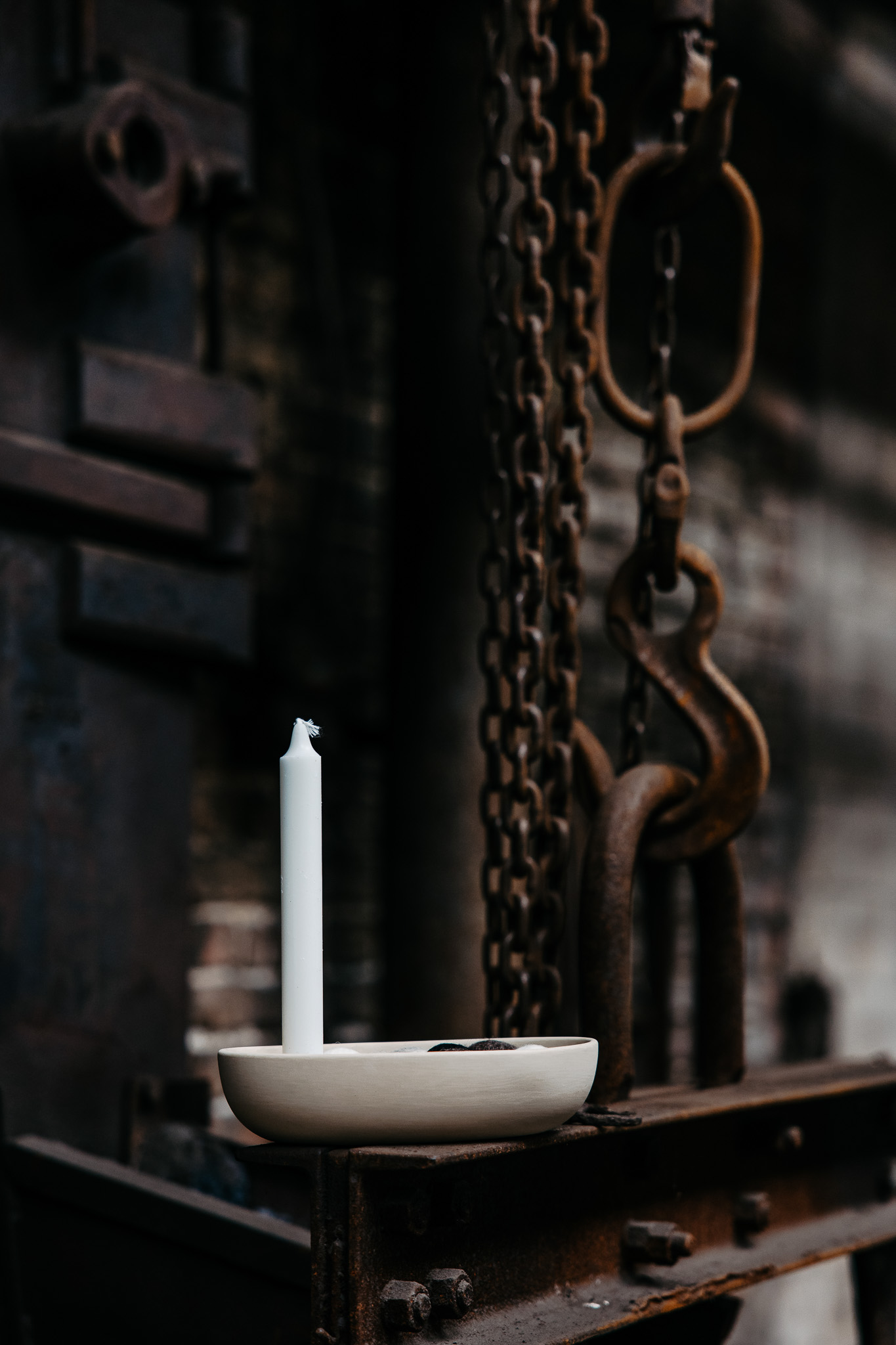 Lidatorp Beige oval candle holder - 21x14x4 cm - 7