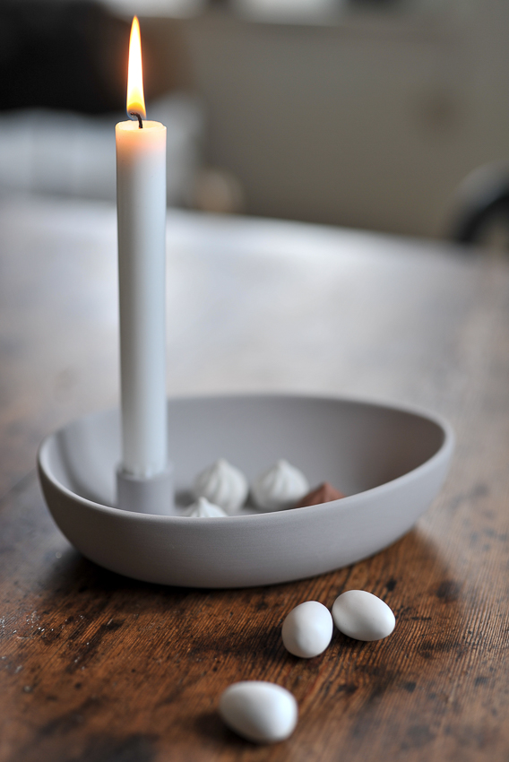 Lidatorp Light grey oval candle holder - 21x14x4 cm - 4