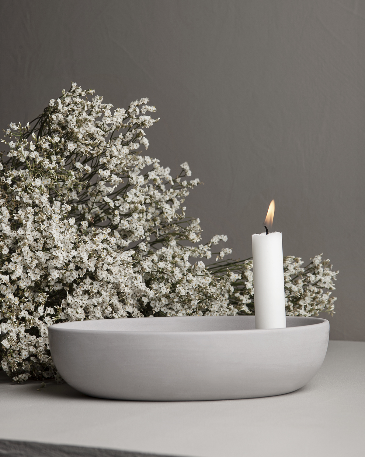 Lidatorp Light grey oval candle holder - 21x14x4 cm - 6