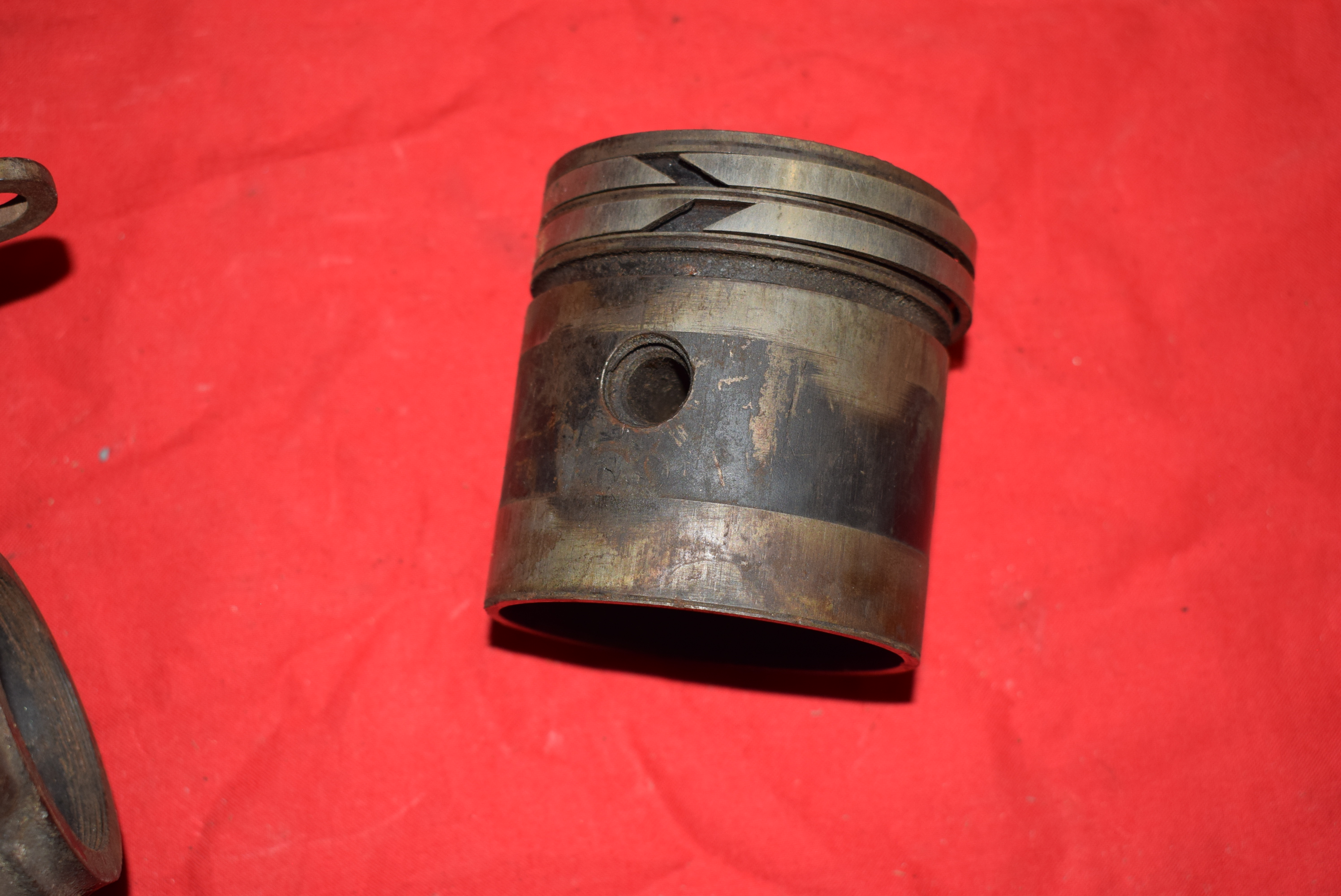 Cylinder Front with piston Excelsior 1911-12 twin