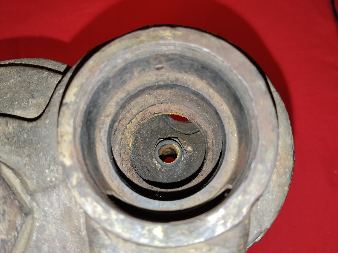 Cylinder Front with piston Excelsior 1911-12 twin