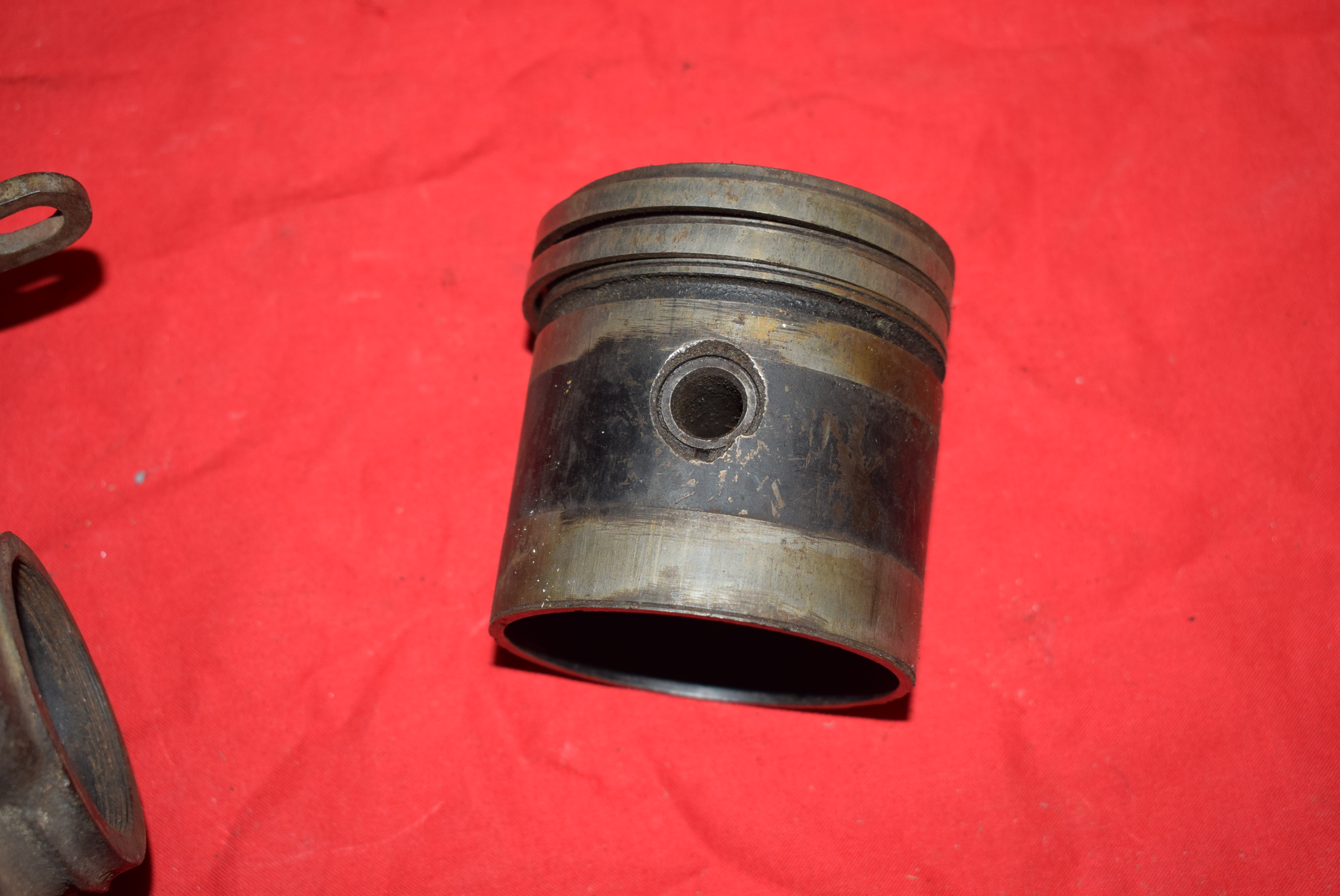 Cylinder Front with piston Excelsior 1911-12 twin