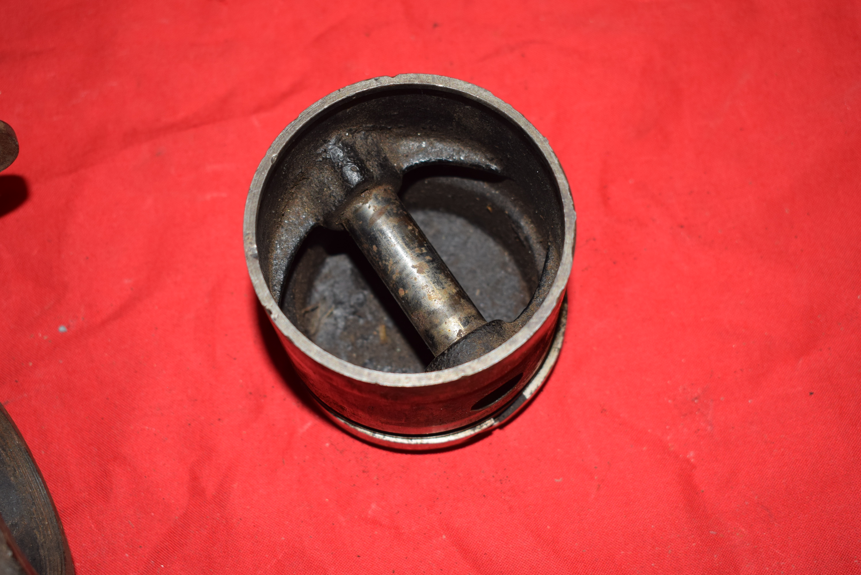 Cylinder Front with piston Excelsior 1911-12 twin