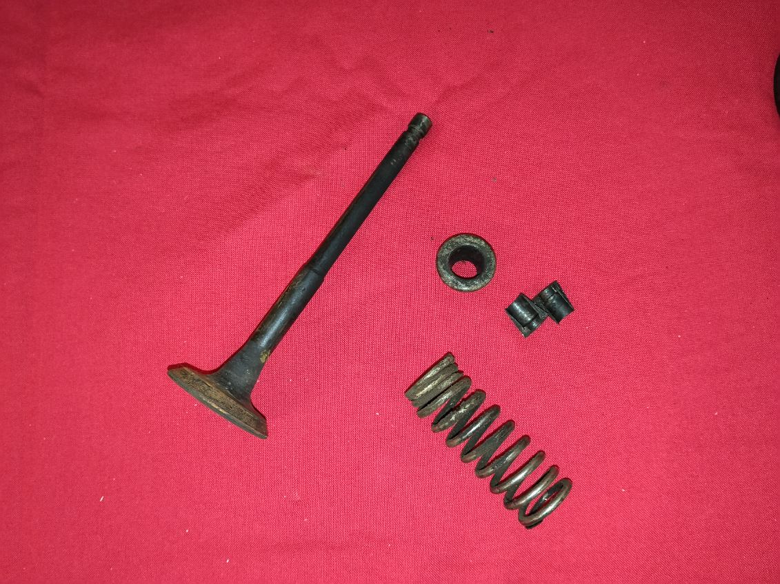 Cylinder Front with piston Excelsior 1911-12 twin