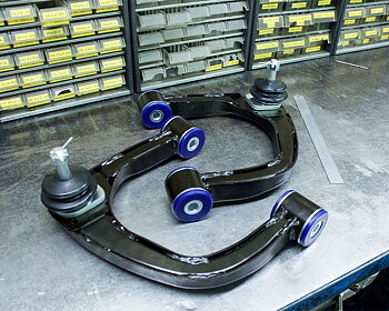 SuperPro SuperPro Control Arm Kit Toyota Landcruiser 200 Series