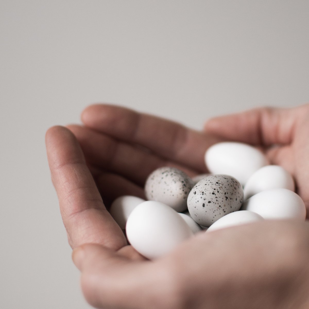 Egg - Decoration - White - Ceramic - Quail egg - 3 cm - Deco Egg - 4