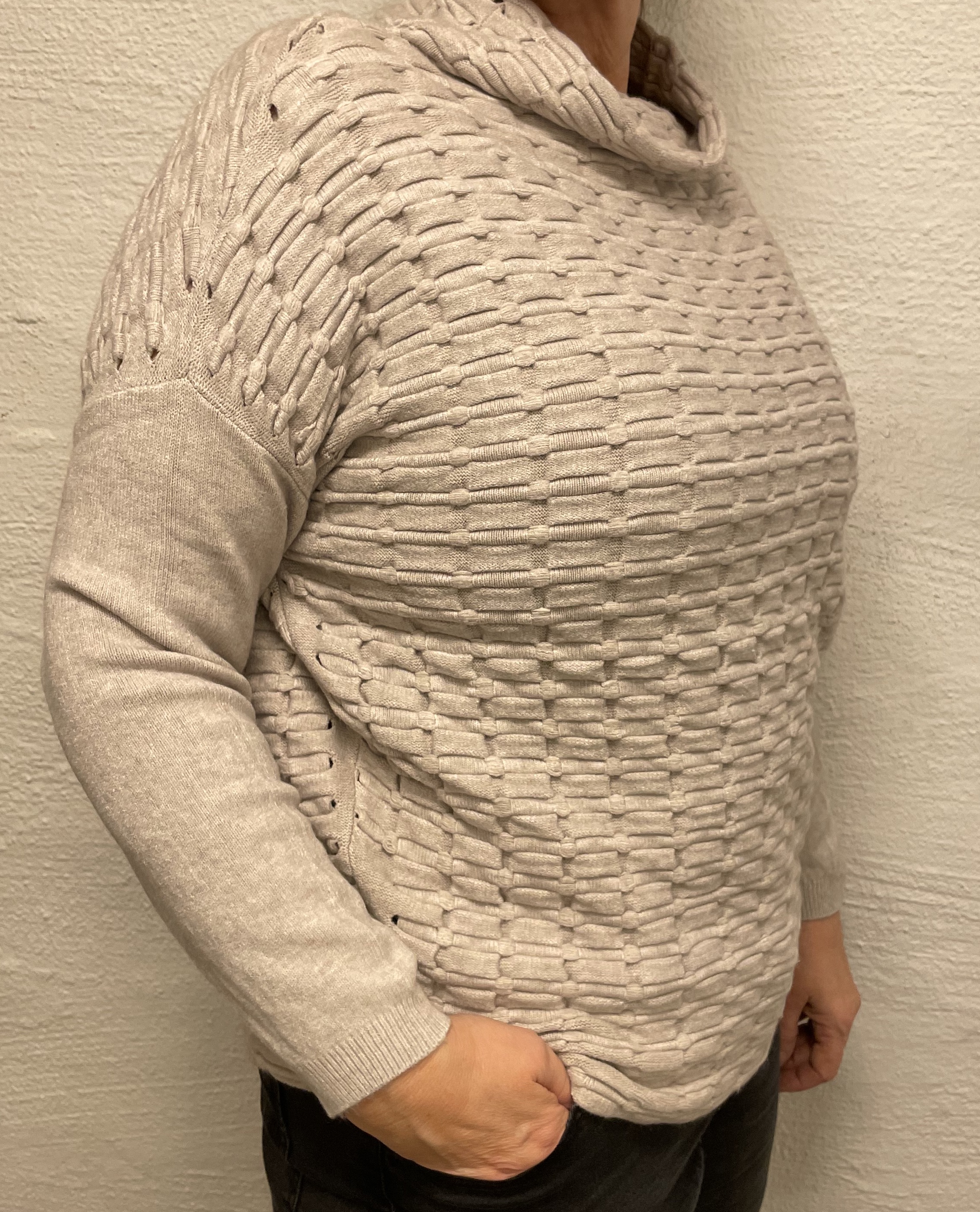 Supermjuk tröja - sand M/L