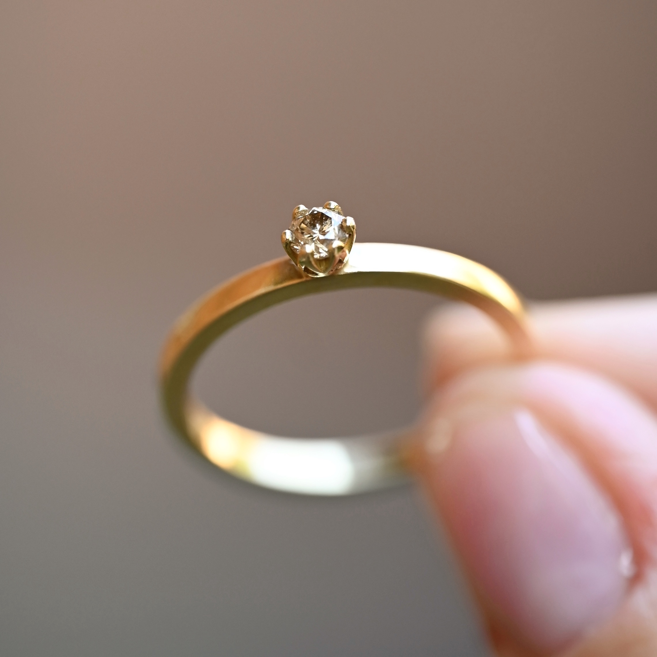 Ring Elly handgjord champagnediamant guld 18 karat