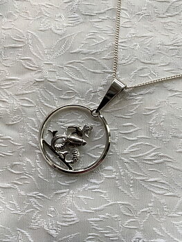 Vattumannen i äkta silver från-70talet.  Stjärntecken. 30X30mm