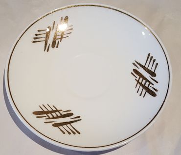 Pang gold coffee saucer