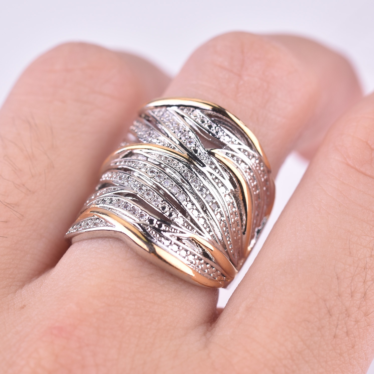 Ring  med Cubic Zirconia och i 925 Sterling Silverplätering och 18K Roséguldplätering
