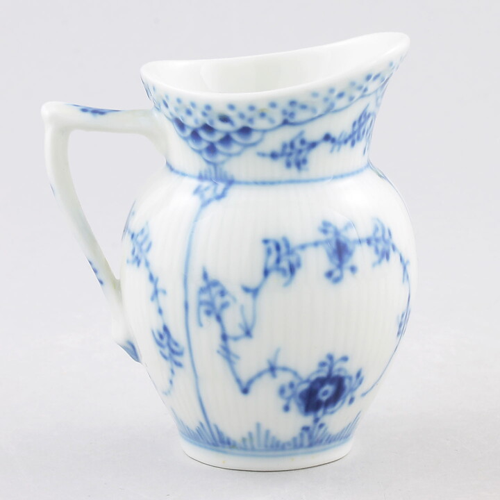 Royal Copenhagen (Blue Fluted 20th Century) Half Lace Creamer #521