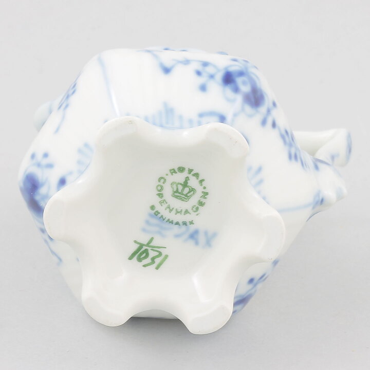 Royal Copenhagen (Blue Fluted 20th Century) Full Lace Creamer #1031