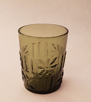 Vicke Vire shot glass olive green