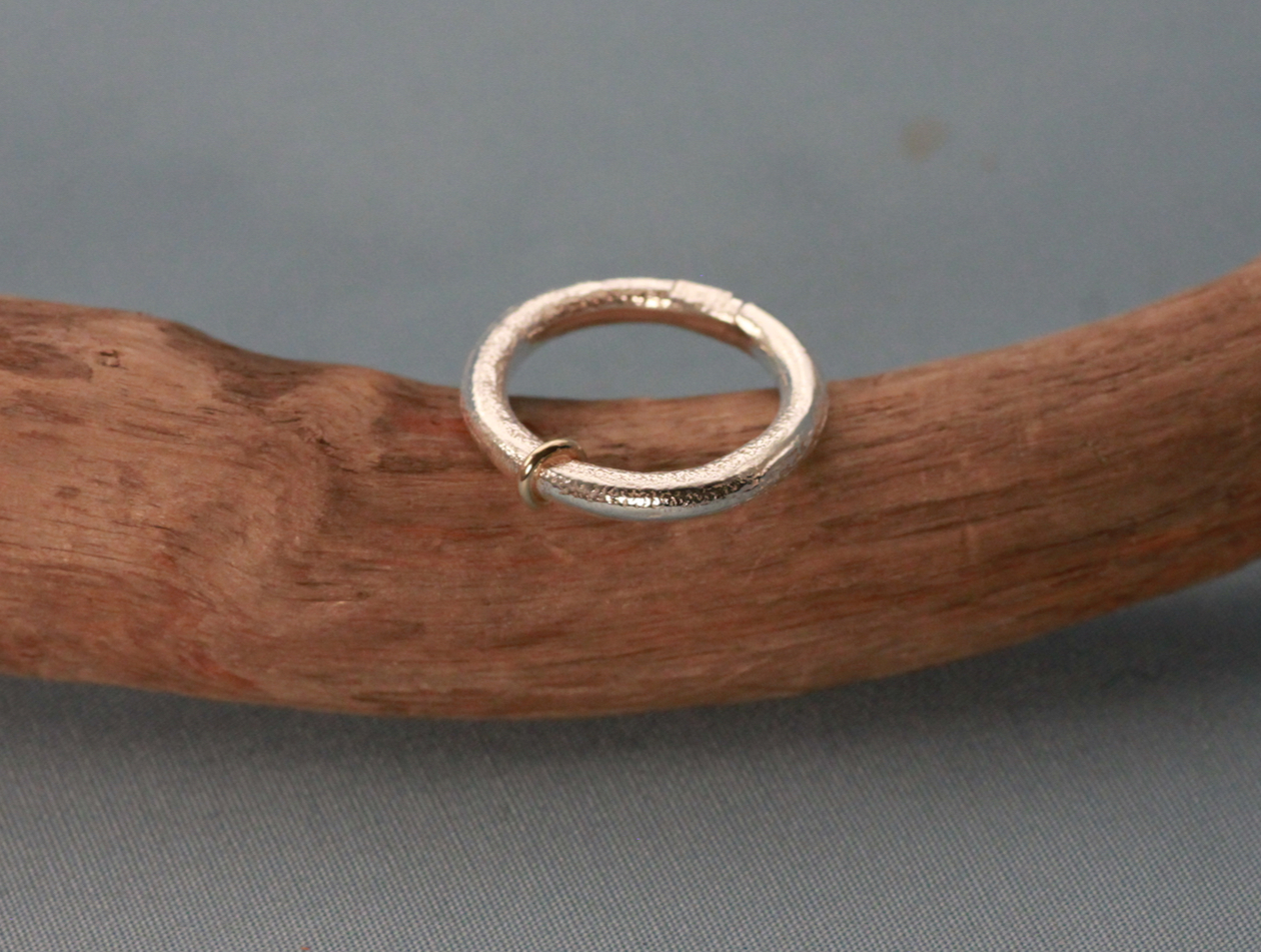 Ring med guldtråd 18K - 2