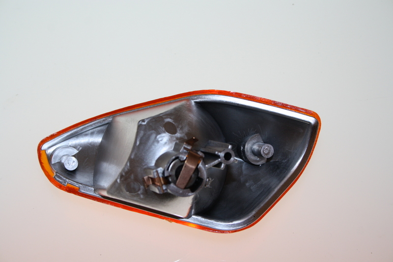 Vilkut edessä oikealla - Aerox 1997-2012 - 2