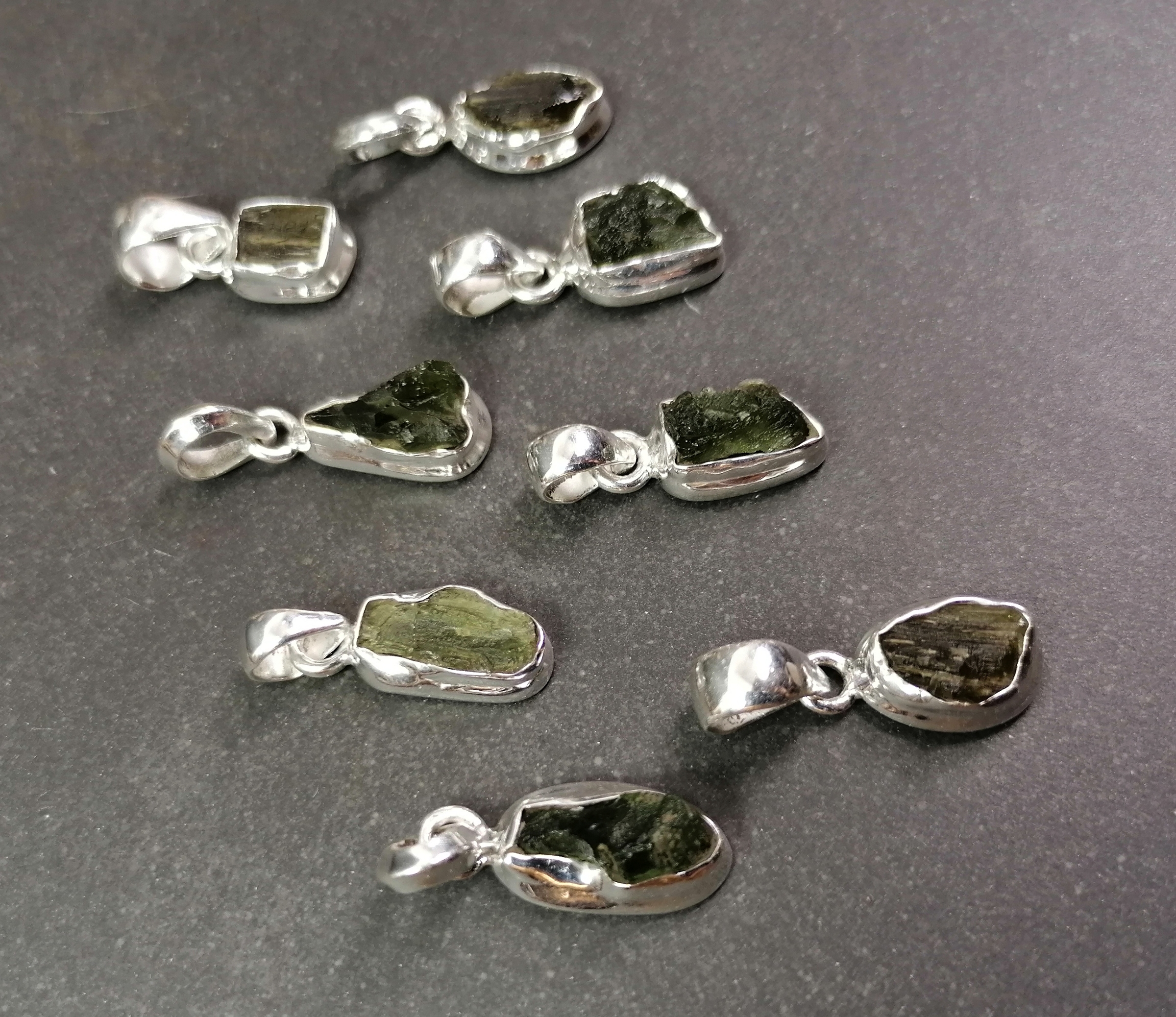 Moldavit Hänge  i Silver  - Collection MG33