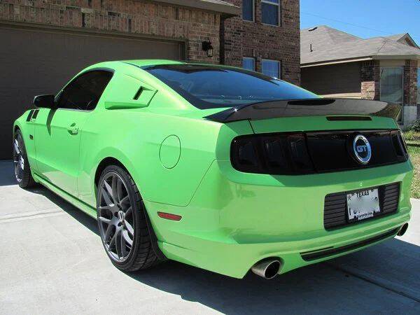 Ducktail Style Vinge (MUSTANG 10-14)