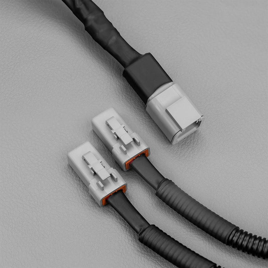 Deutsch DT-/DTP-Y  Splitter 1 to 2 - 3