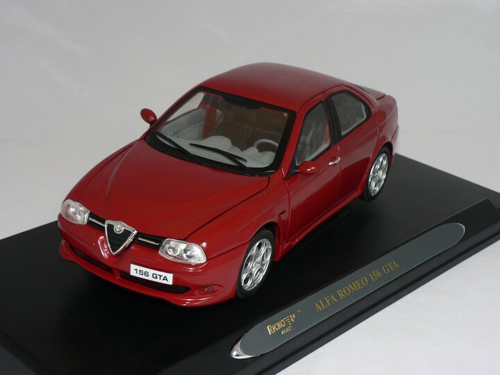Alfa Romeo  156 GTA  2002    1:18 Ricko