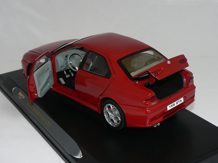 Alfa Romeo  156 GTA  2002    1:18 Ricko