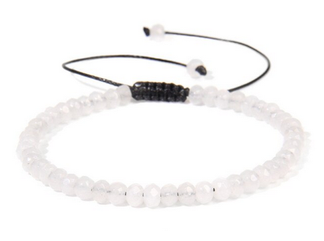 Fasettslipad Bergkristall / Snökvarts Armband  - 4mm Pärlor