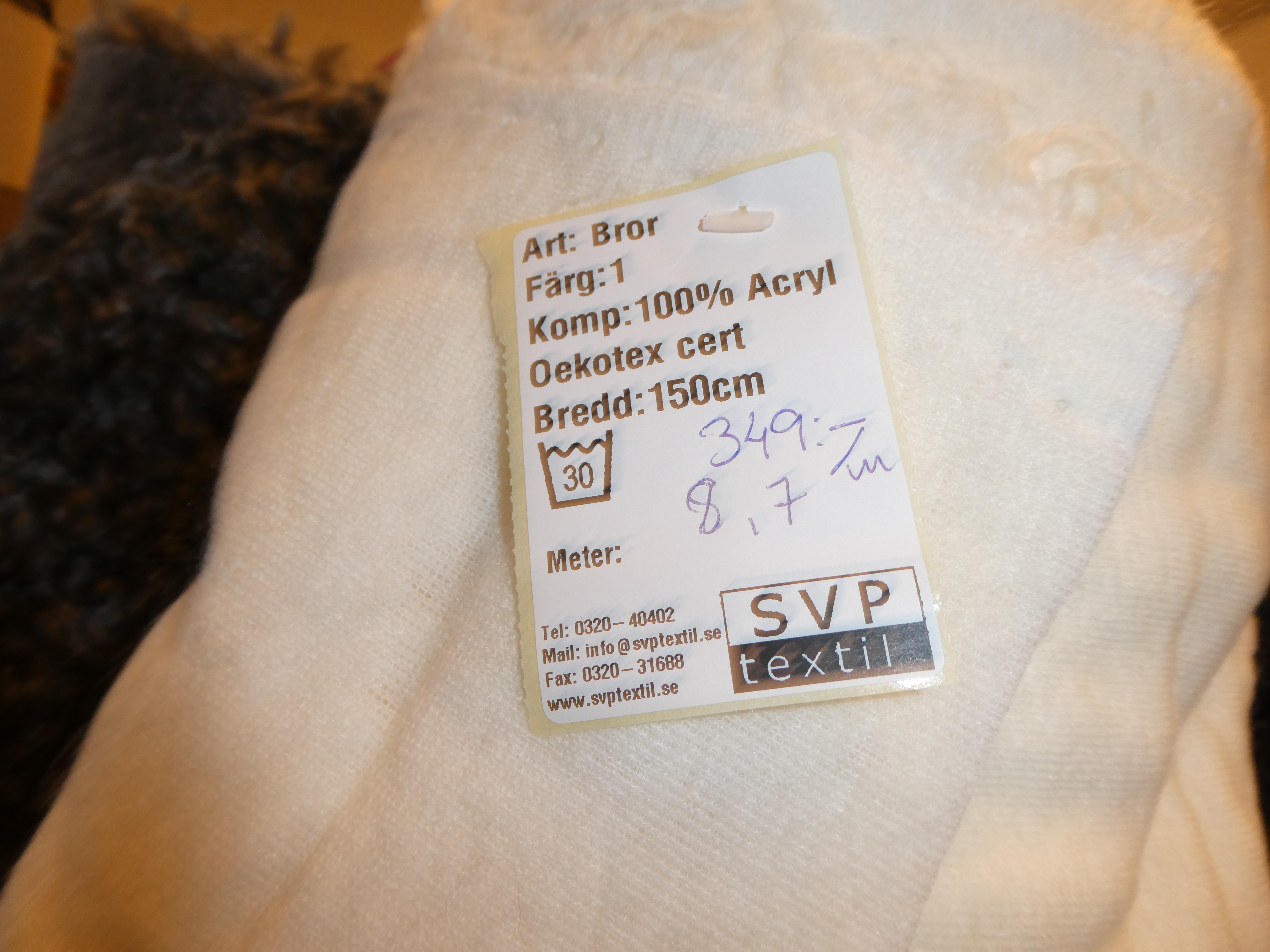 bror syntetisk fårskinnsimitation i vitt - 2