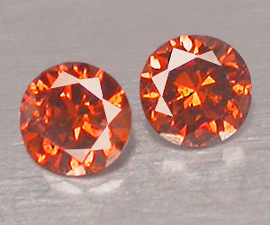 Coincidencia de diamantes rojos de color naranja redondo genuino natural inusual de 1.7 mm - 3