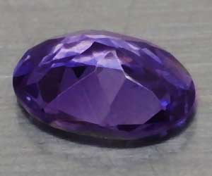 Piedra preciosa de iolita natural ovalada de 0,52 ct muy hermosa de 7x5 mm apta para la curación - 2