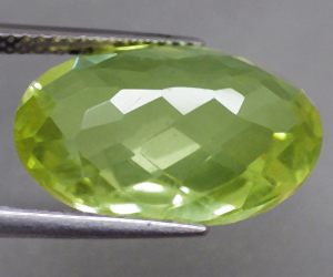 Piedra preciosa de cuarzo limón con talla de tablero de ajedrez ovalada grande de 10,77 ct - 2