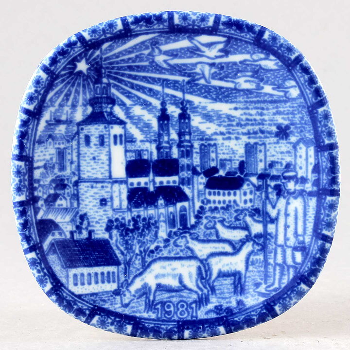 Gunnar Nylund (Christmas Plates 1978–1982) Five Miniature Wall Plaques with Box