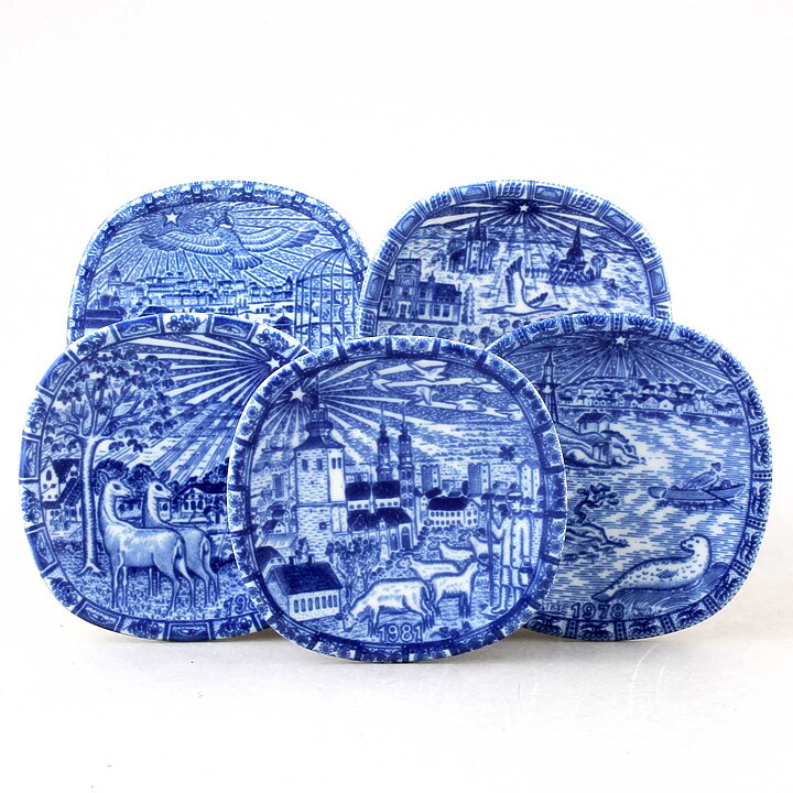 Gunnar Nylund (Christmas Plates 1978–1982) Five Miniature Wall Plaques with Box
