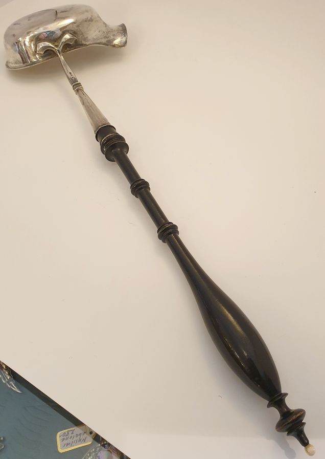 Soup ladle electroplate blackened wood - 2