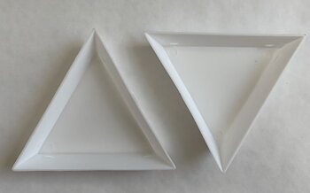  TRIANGLE TRAY - WHITE  2 PACK