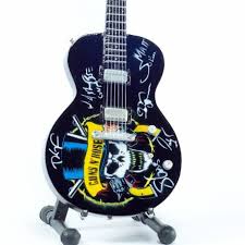 Minigitarr: Guns 'N Roses Tribute - 2