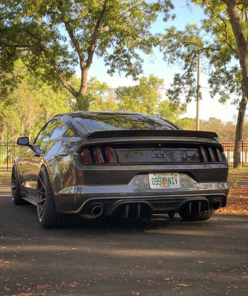 IKON Style Bakre diffuser (ENDAS MUSTANG 15-17 BASE) - 7