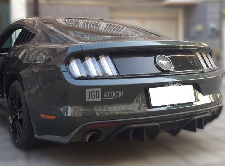 IKON Style Bakre diffuser (ENDAS MUSTANG 15-17 BASE)