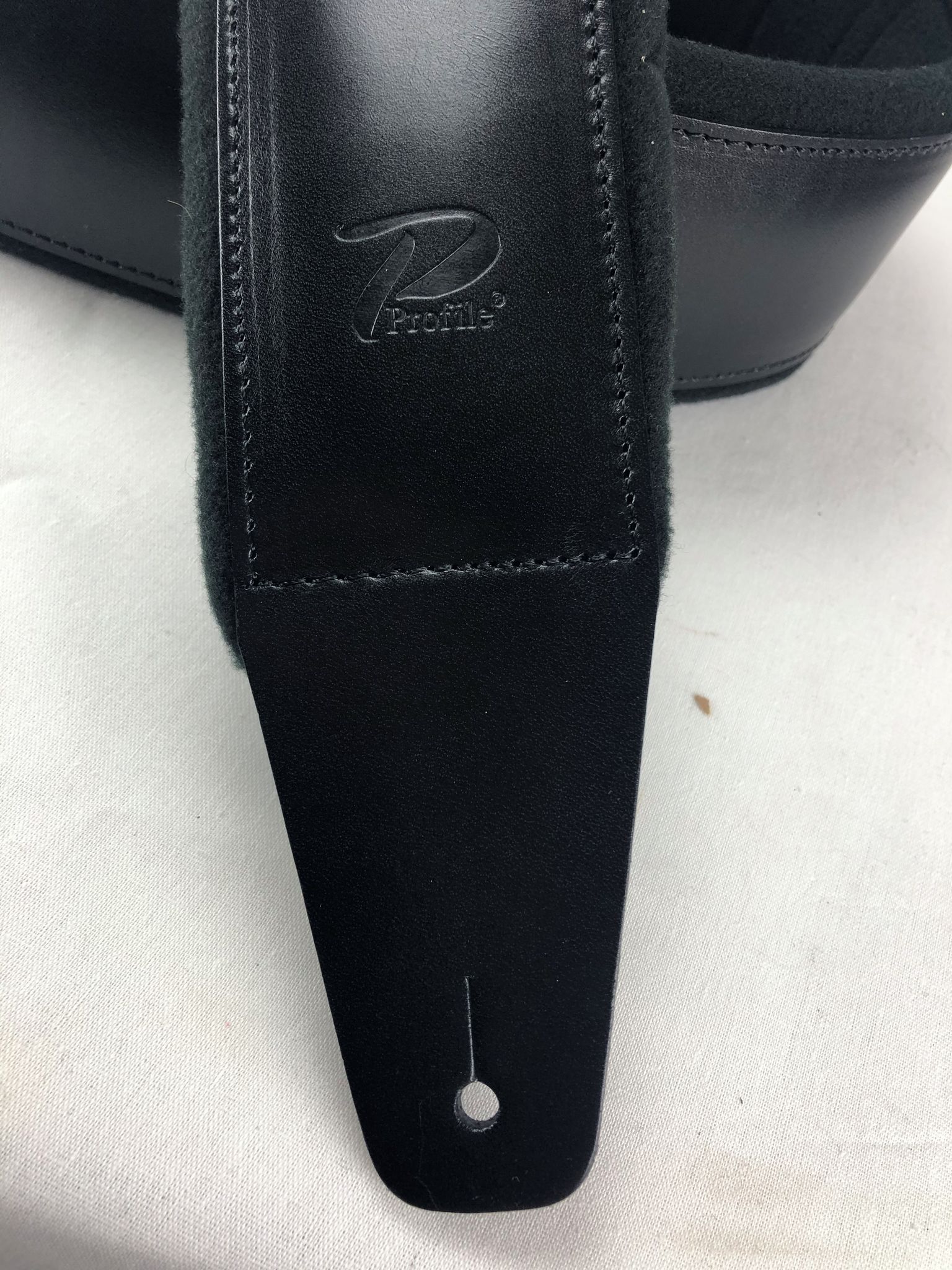 Profile FPB01 Pro Italian Leather Guitar Strap Black - 2