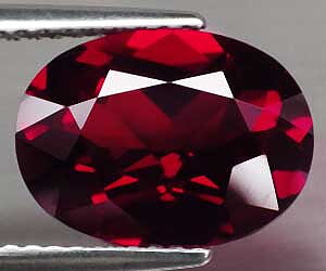 Piedra preciosa de granate piropo natural de forma ovalada lujosa grande de 4,47 ct