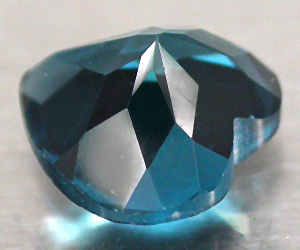 Piedra preciosa de topacio azul Londres natural en forma de corazón de 2,03 quilates de 8 mm - 2