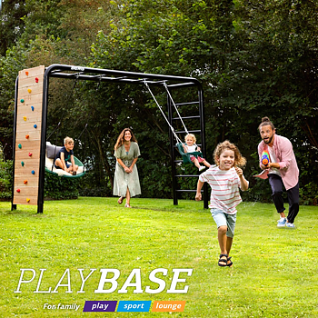 BERG Klättervägg till Playbase 
