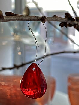 Glasdroppe röd 20 mm