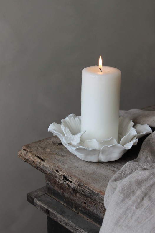 Madame butterfly candle holder